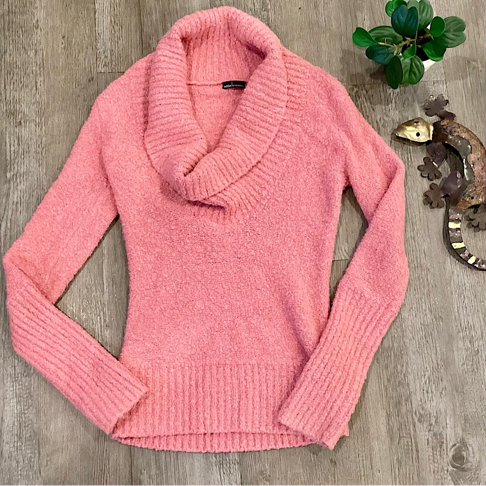 MODA International Sweater